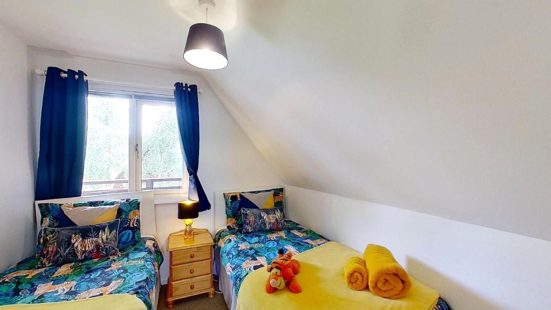 ヘイル 45 Trevithick Court, Tolroy Manorヴィラ エクステリア 写真